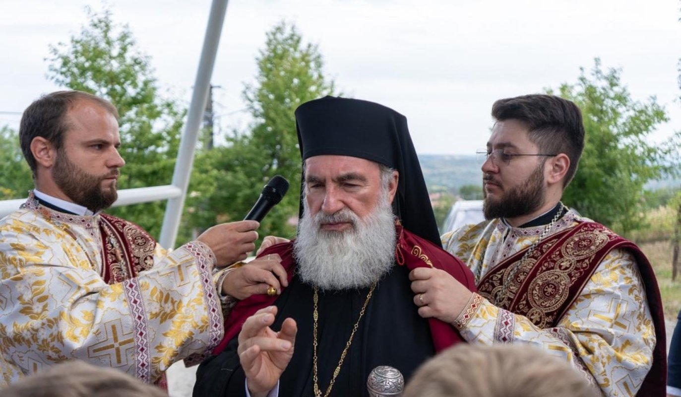 Sfințirea Așezământului „Sfântul Cuvios Mărturisitor Gherasim de la Tismana” din Parohia Poduri 340564