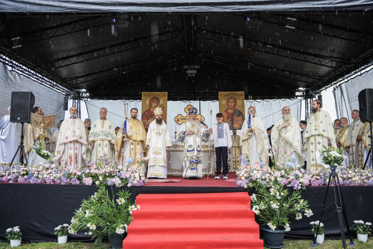 Biserica „Soborul Maicii Domnului” din cartierul clujean Făget a fost sfințită  340677