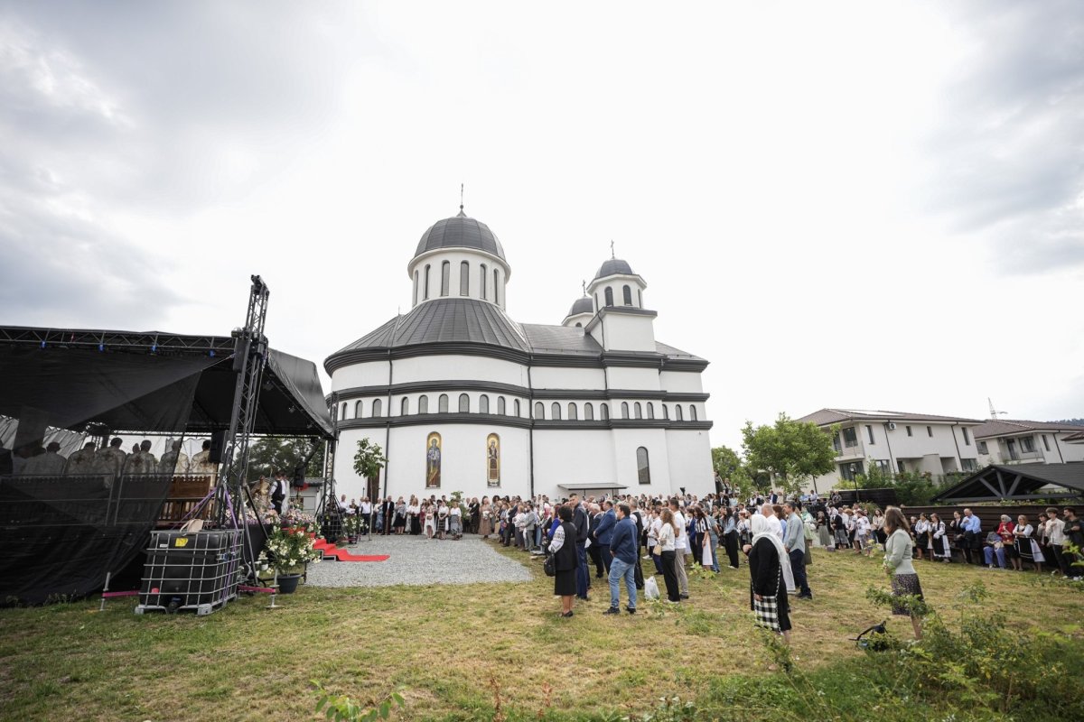 Biserica „Soborul Maicii Domnului” din cartierul clujean Făget a fost sfințită  340678