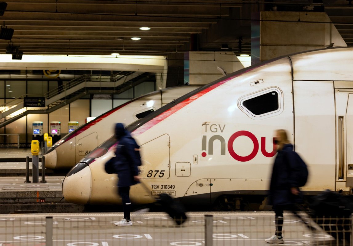 Călătoria cu trenul, mai scumpă decât cea cu avionul 340667