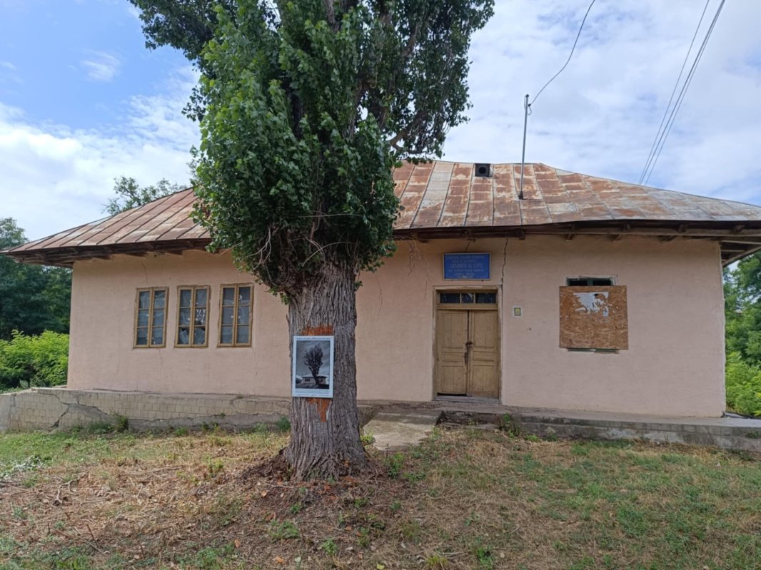 Școala din Ocheni a primit numele folcloristului Vasile Adăscăliței 338525