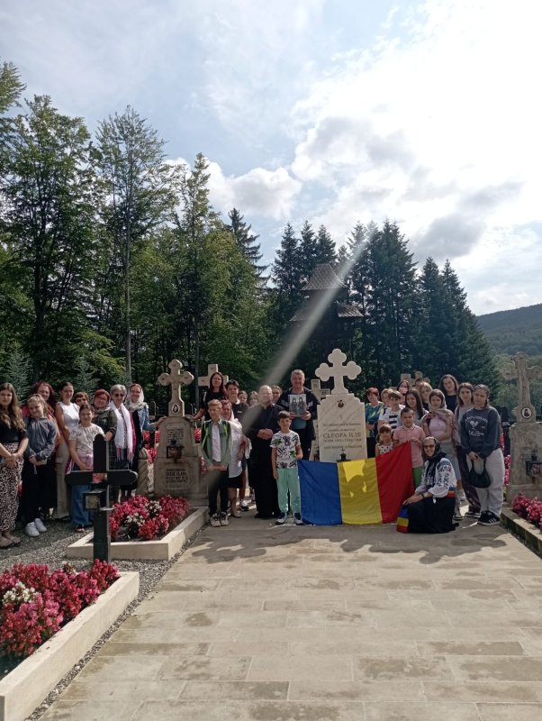 Pelerini bihoreni pe urmele Sfinților Cuvioși Paisie și Cleopa de la Sihăstria 340833