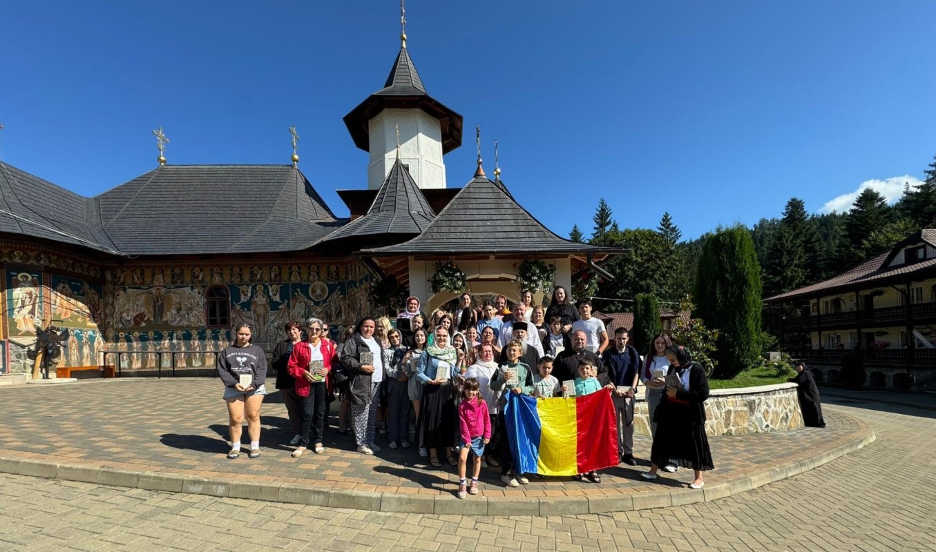 Pelerini bihoreni pe urmele Sfinților Cuvioși Paisie și Cleopa de la Sihăstria 340835