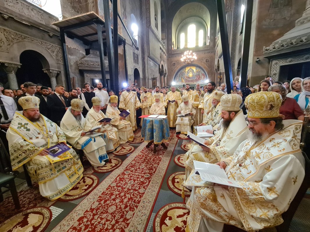 Hirotonie de Episcop în Arhiepiscopia Vadului, Feleacului și Clujului 341044