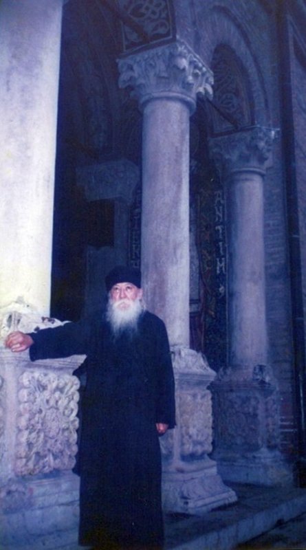 Ieromonahul Adrian Făgețeanu, mărturisitor și duhovnic 340393