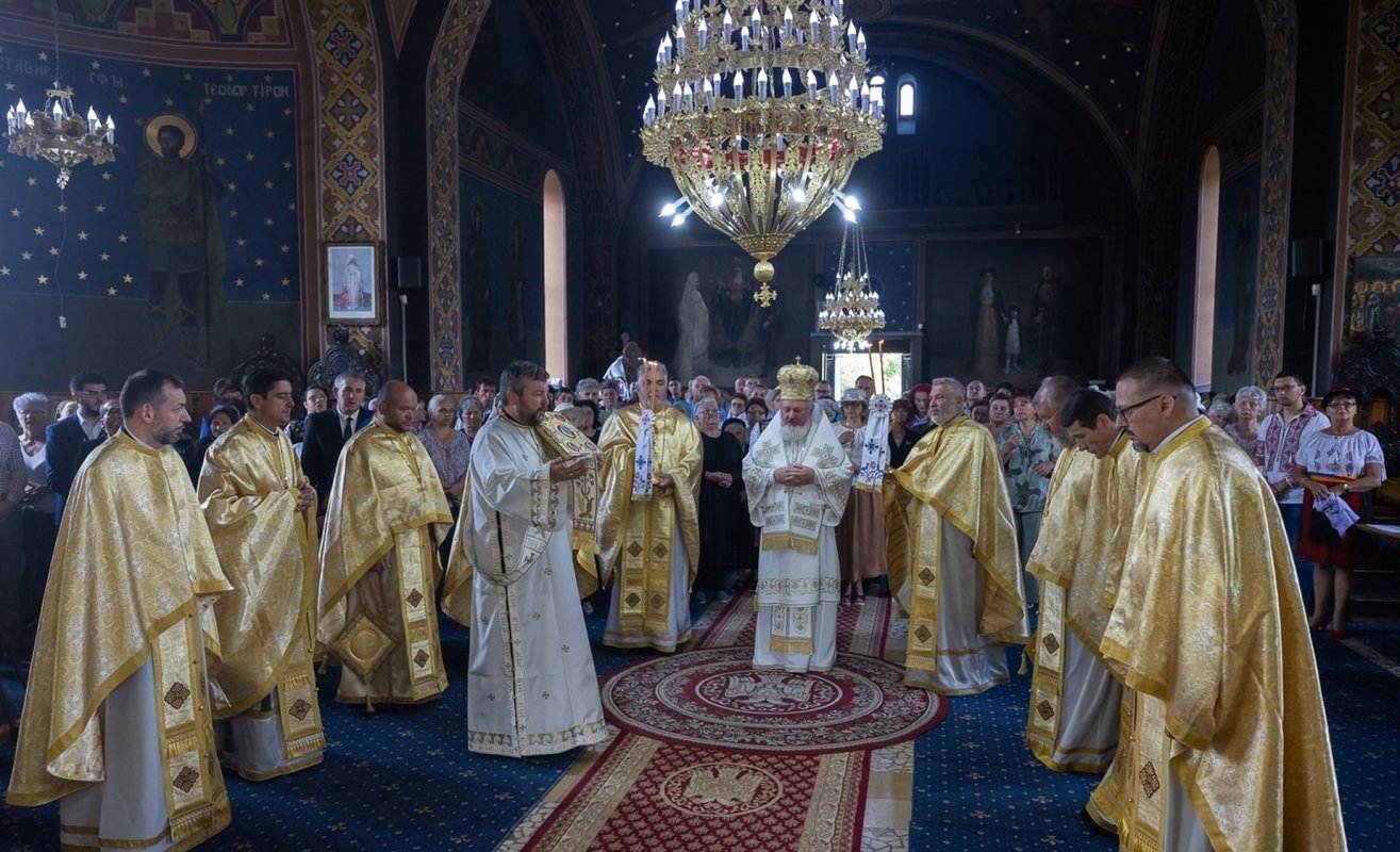 Sfințire de așezământ social în Parohia Comarnic 341043