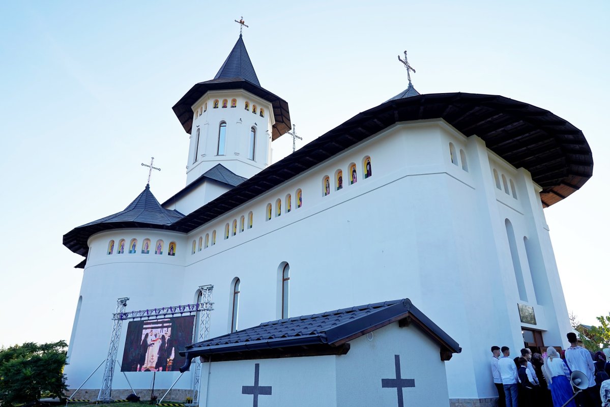 Un nou lăcaș de rugăciune pentru credincioșii din Zănești 341065