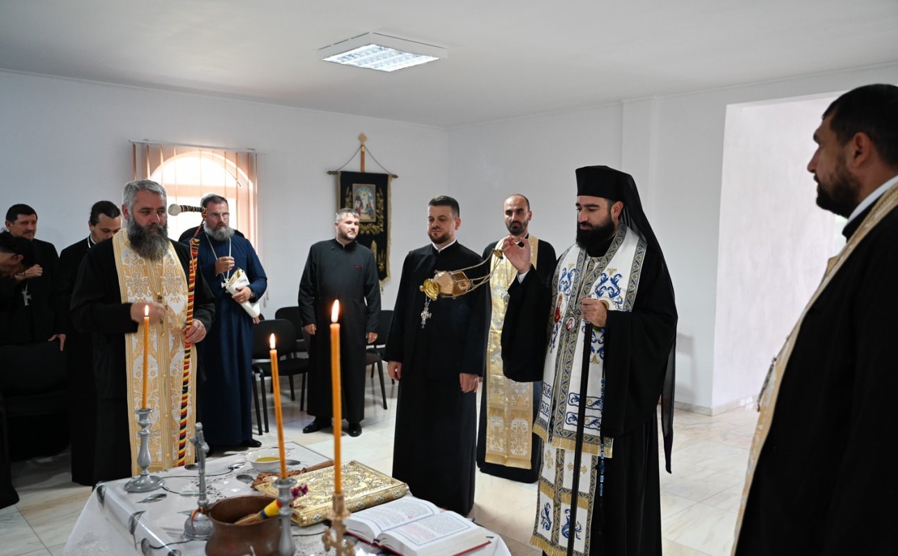 Biserica din Parohia Simeria Veche a fost târnosită 341124