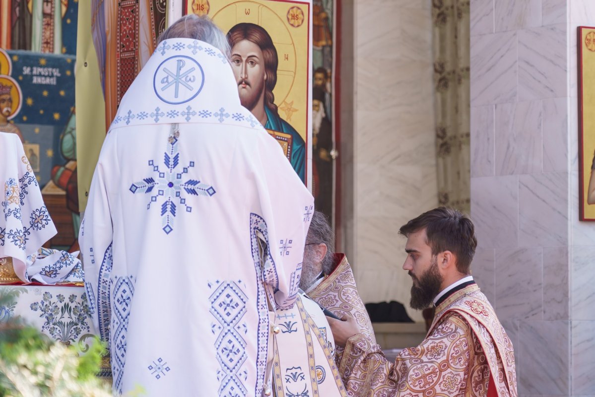 Sărbătoare la Mănăstirea Sihăstria de praznicul Nașterii Maicii Domnului 341142