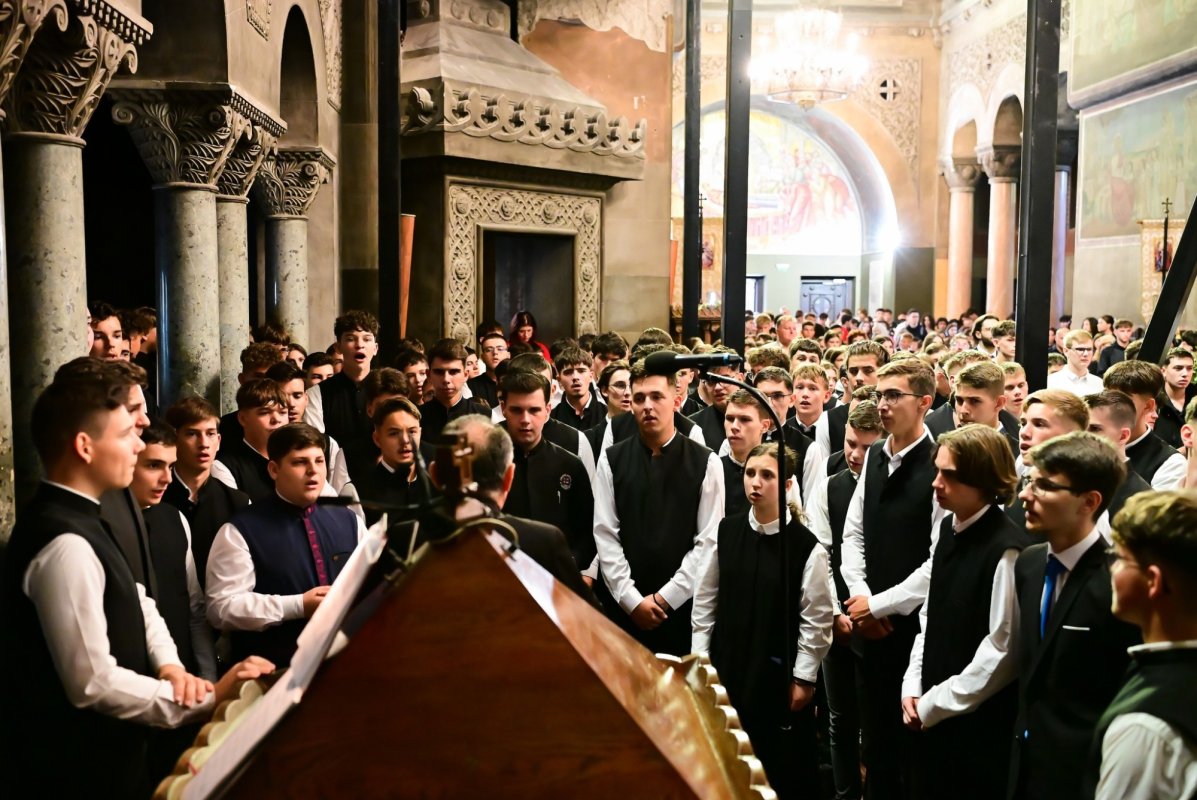 Noul an școlar a început prin rugăciune la Cluj-Napoca şi Bistriţa 341371