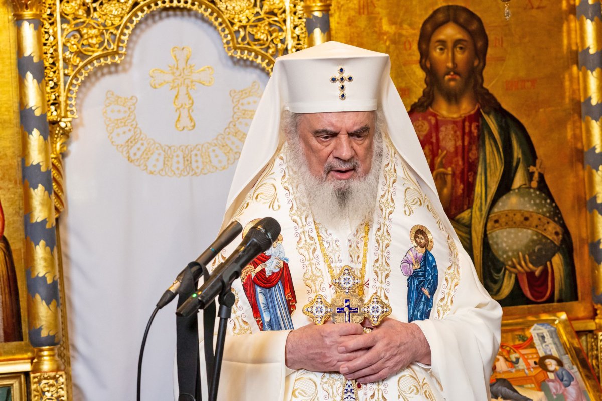 Trei noi arhimandriți hirotesiți de Patriarhul României 341430