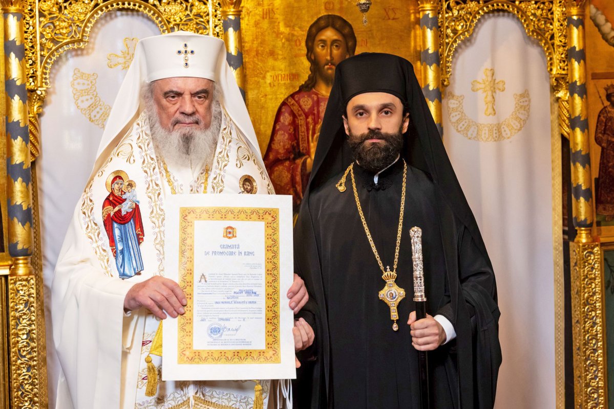 Trei noi arhimandriți hirotesiți de Patriarhul României 341432