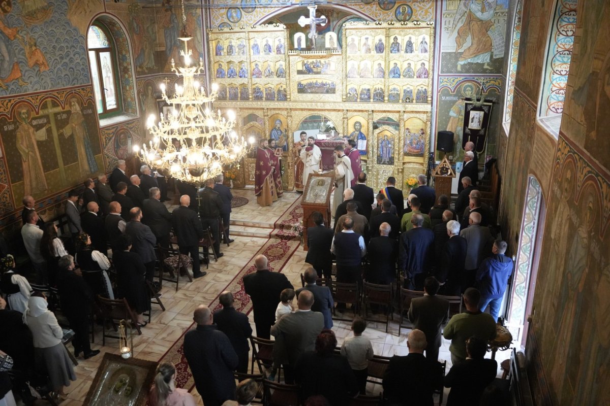 Rugăciune și ceremonii comemorative la 85 de ani de la masacrul din Treznea, Sălaj 341470