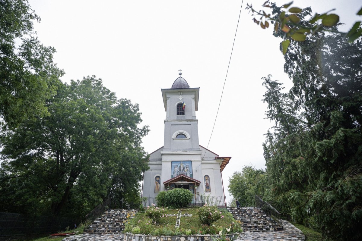 Rugăciune și ceremonii comemorative la 85 de ani de la masacrul din Treznea, Sălaj 341471