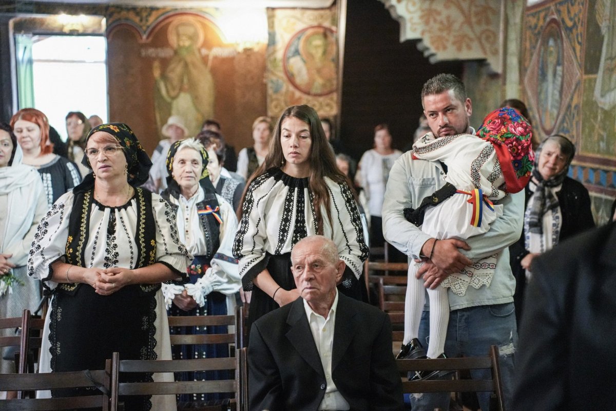 Rugăciune și ceremonii comemorative la 85 de ani de la masacrul din Treznea, Sălaj 341473