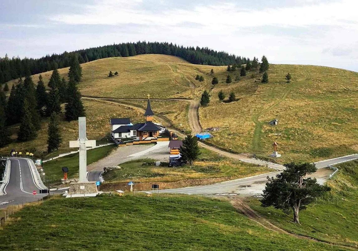 Crucea Talienilor, o punte între munte şi cer 340965