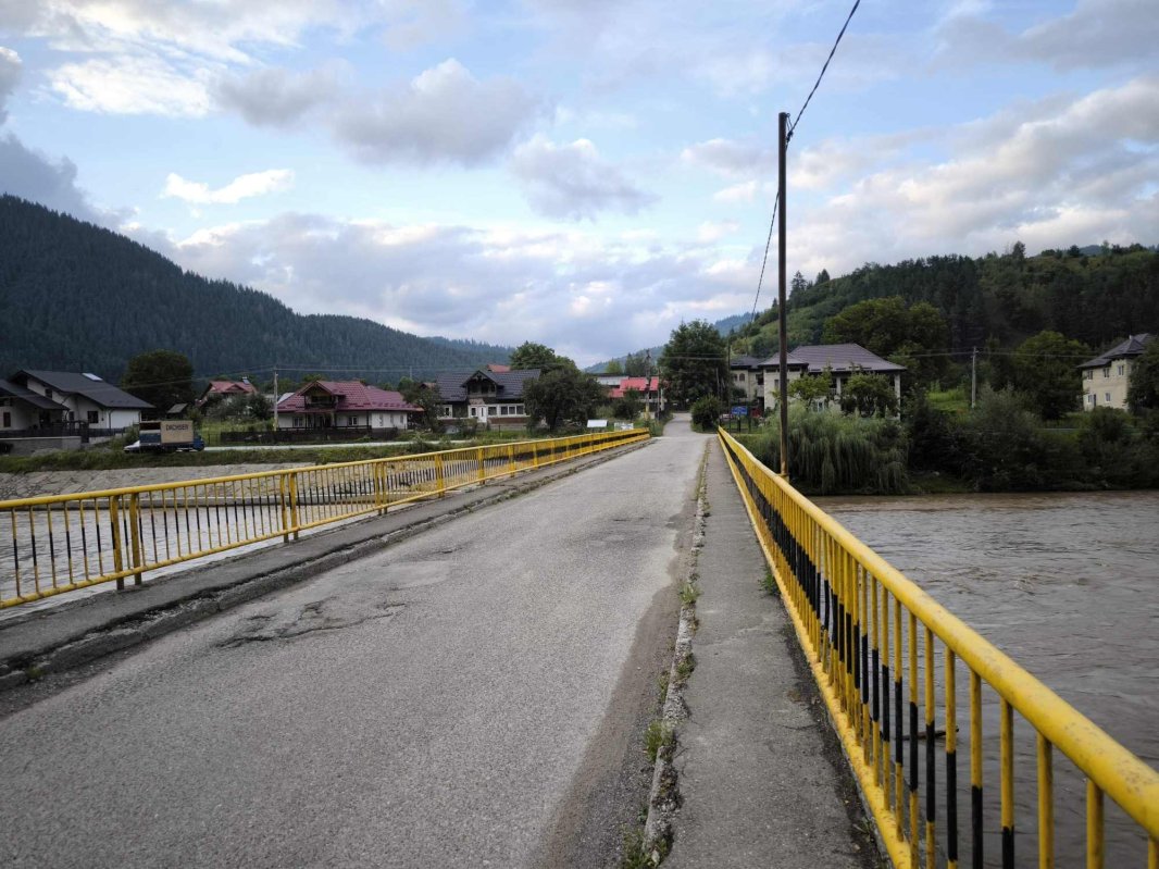 Crucea Talienilor, o punte între munte şi cer 340975