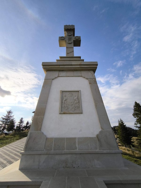 Crucea Talienilor, o punte între munte şi cer 340978