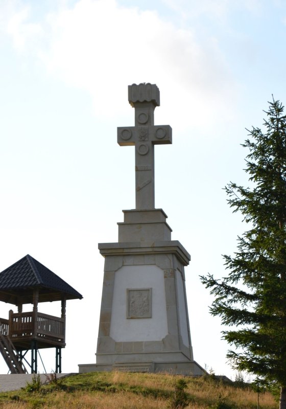 Crucea Talienilor, o punte între munte şi cer 340983