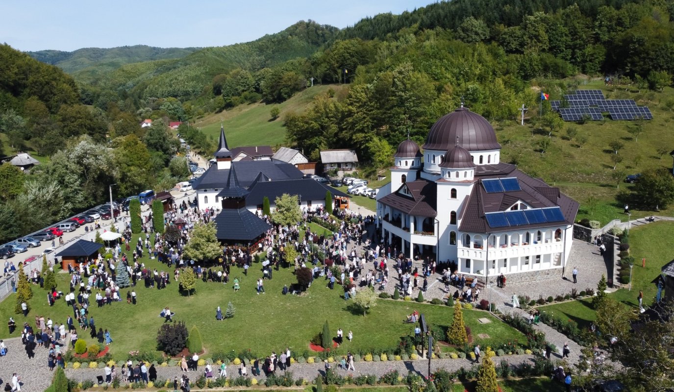 Hramul Mănăstirii „Înălțarea Sfintei Cruci”- Cășiel, judeţul Cluj 341652