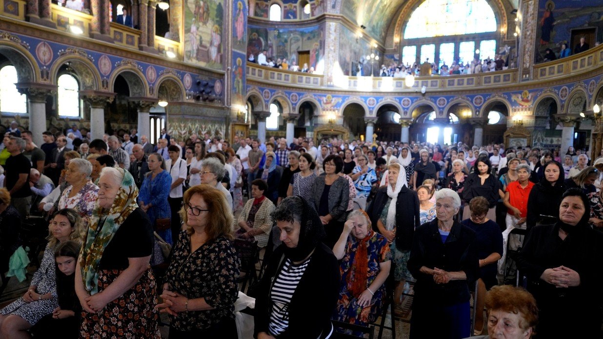 „Prin semnul Crucii, noi ne dăruim lui Dumnezeu în mod deplin” 341646