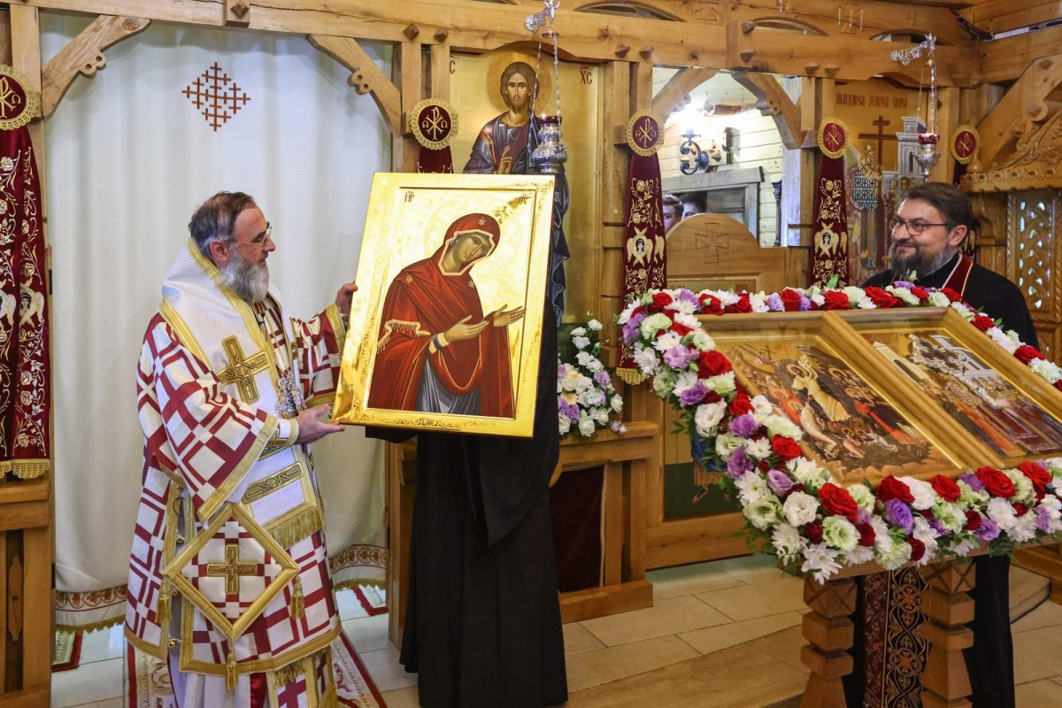 Biserica „Înălțarea Sfintei Cruci” din Buzău și‑a prăznuit hramul 341781