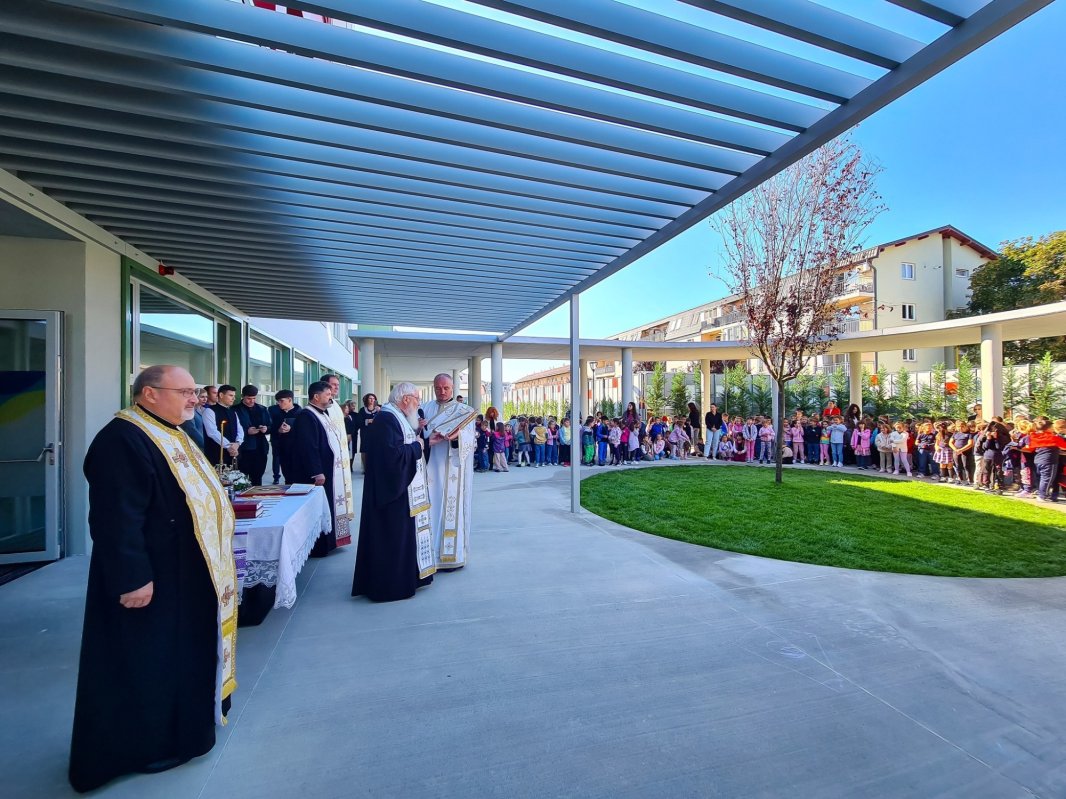 Binecuvântare pentru noua clădire a Școlii „Ion Agârbiceanu” din Cluj-Napoca 341882