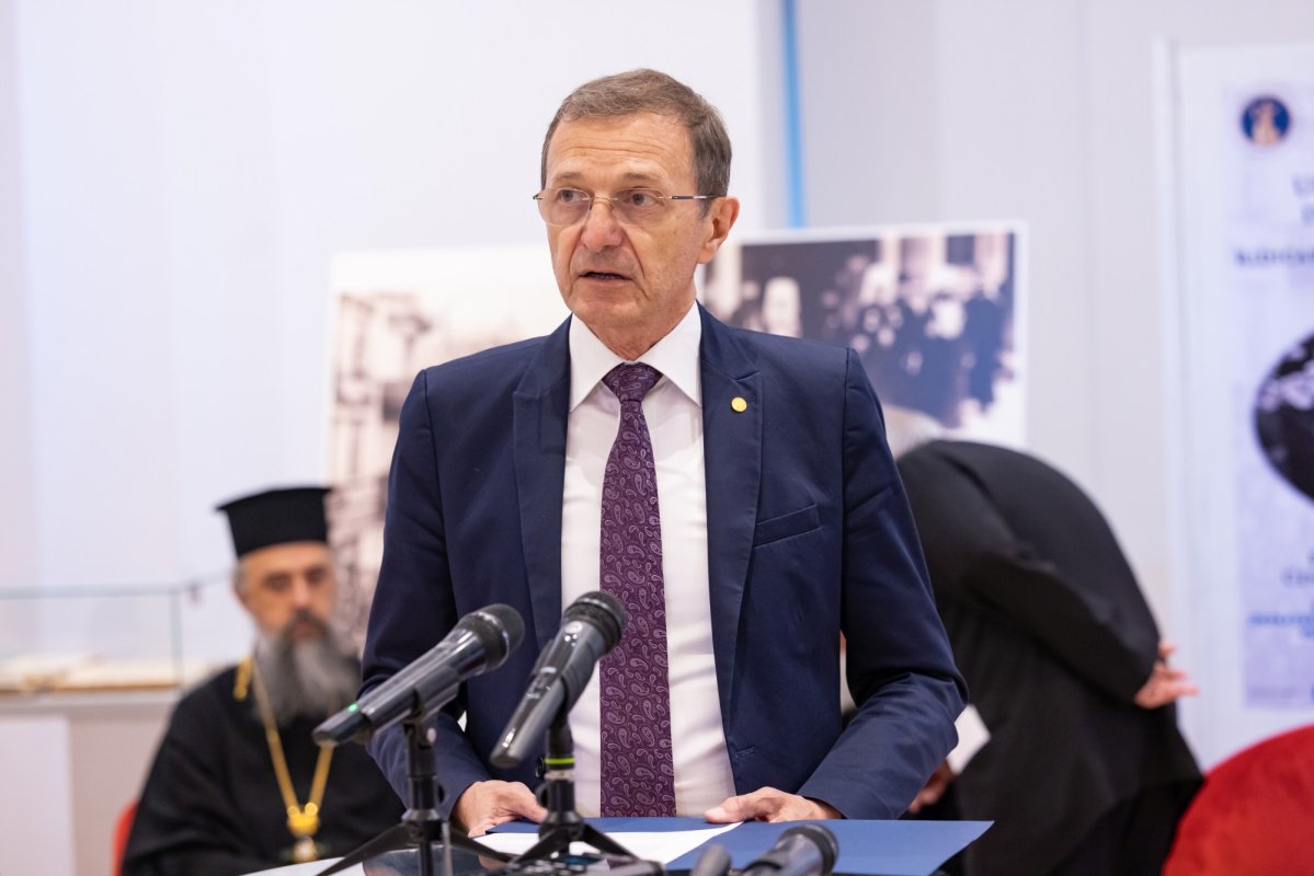 Centenarul Patriarhiei Române, marcat la Biblioteca Academiei 341930