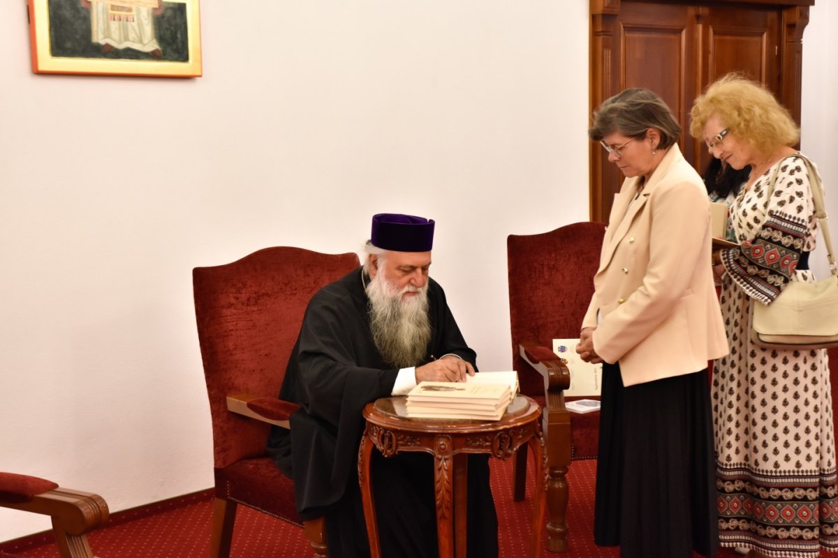 Lansarea volumului „Strălucește peste noi, Doamne, slava Ta!” 342058