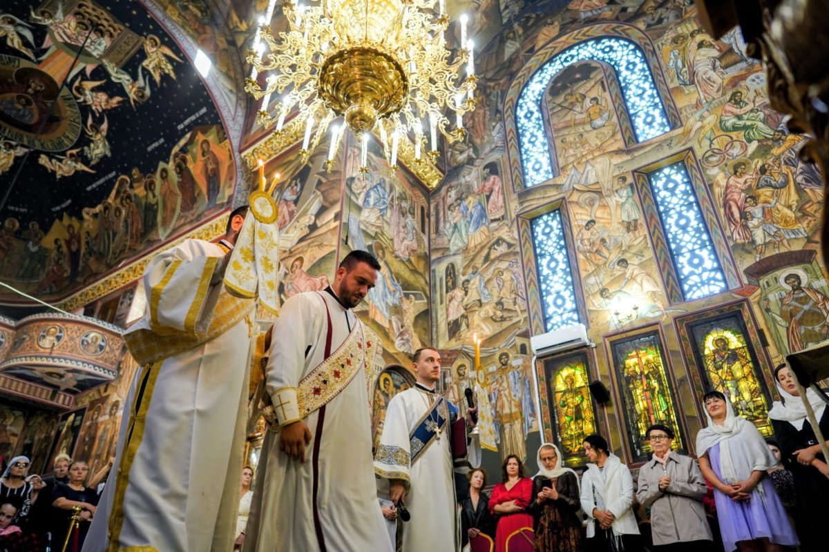Hirotonii la Biserica „Nașterea Maicii Domnului”‑Ghencea din Capitală 342136