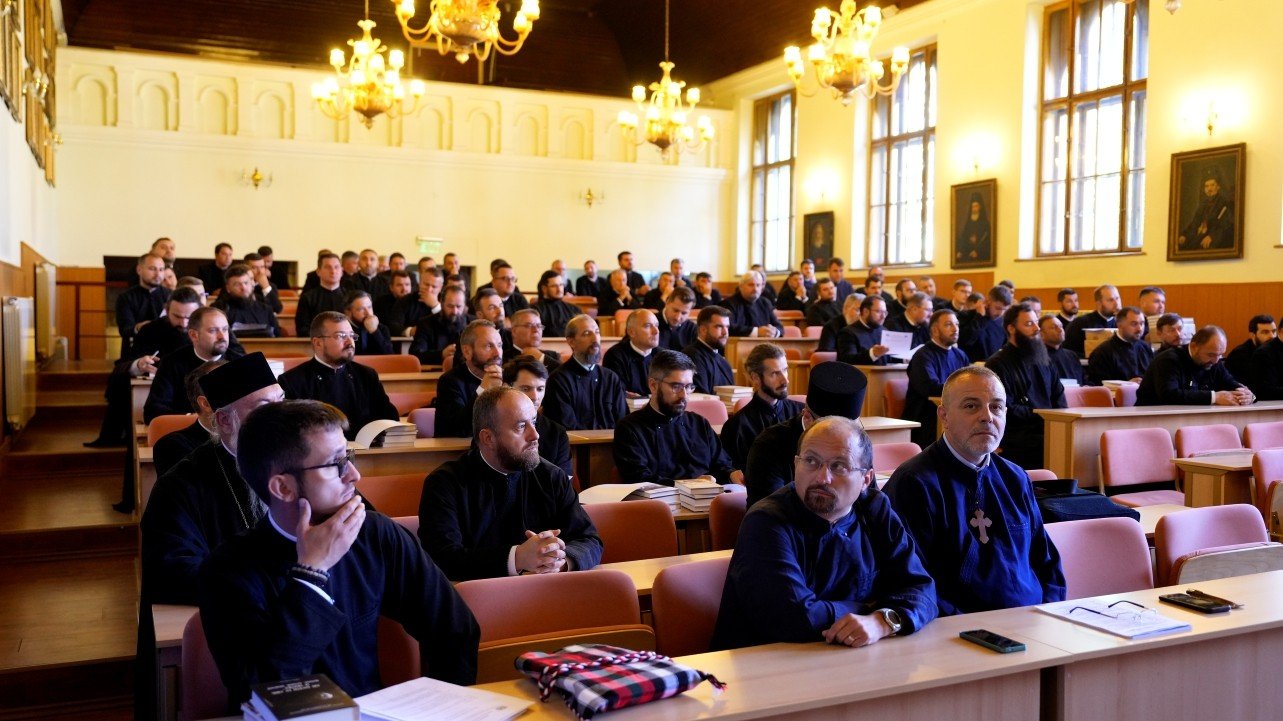 Cursuri la Sibiu pentru obţinerea gradelor profesionale în preoţie 342265
