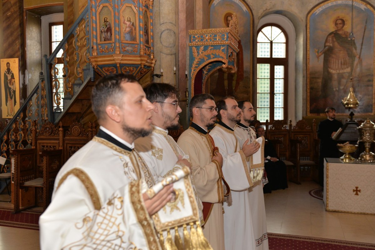 Examen de selecționare în Arhiepiscopia Bucureștilor 342194