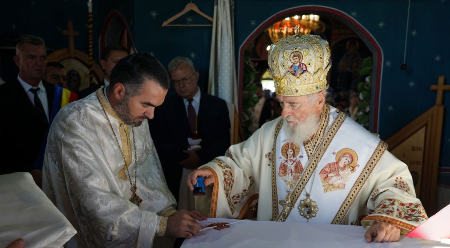 O nouă „poartă a cerului” într-o localitate din județul Dâmbovița 342192