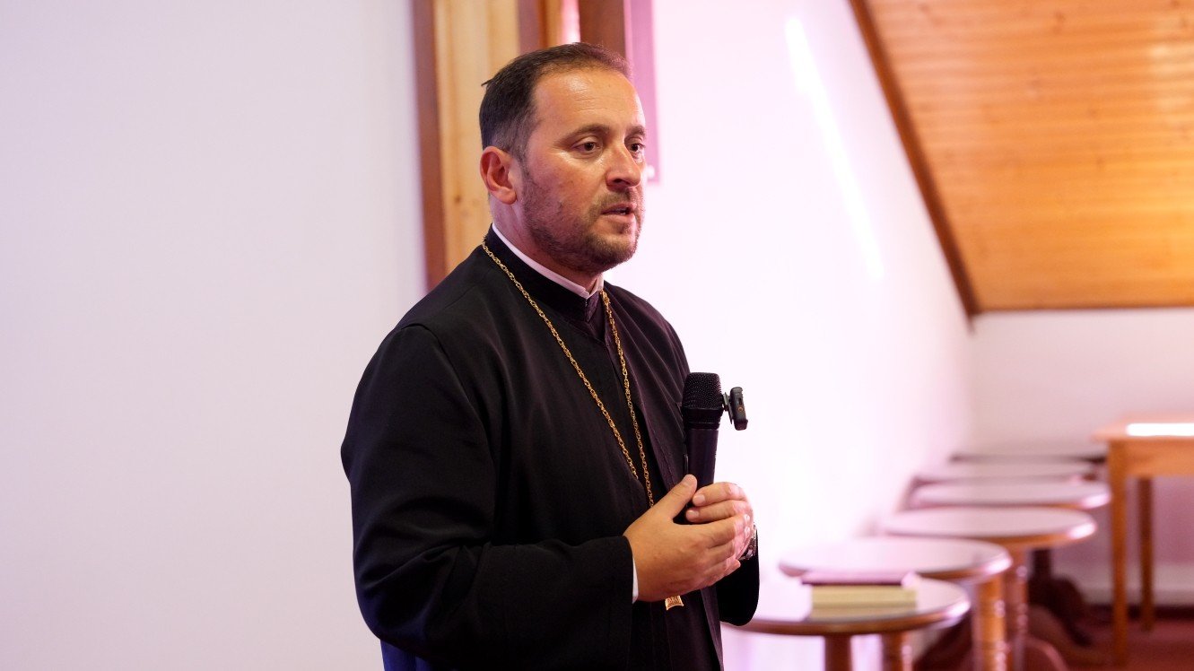 Prima conferință națională a preoților de spital are loc la Păltiniş, Sibiu 342319