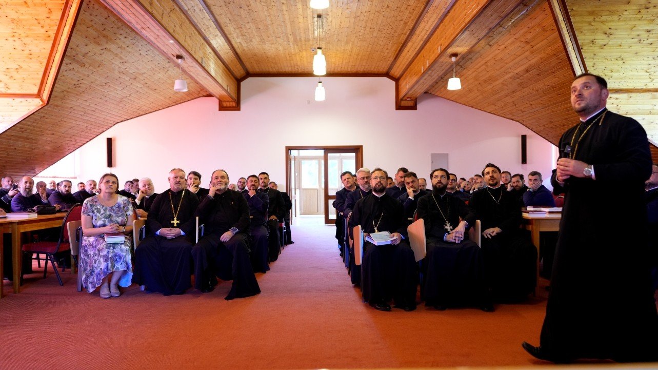 Prima conferință națională a preoților de spital are loc la Păltiniş, Sibiu 342322