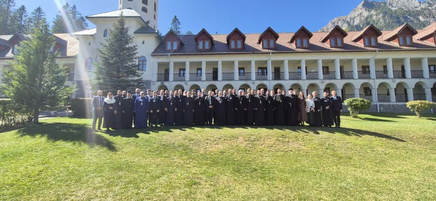 Congresul național „Hristos împărtășit copiilor” la Mănăstirea Caraiman 342415