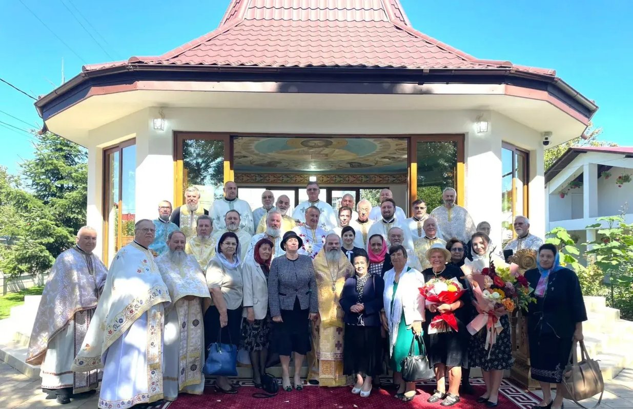 Întâlnire a preoților pensionari din Episcopia Hușilor 342402