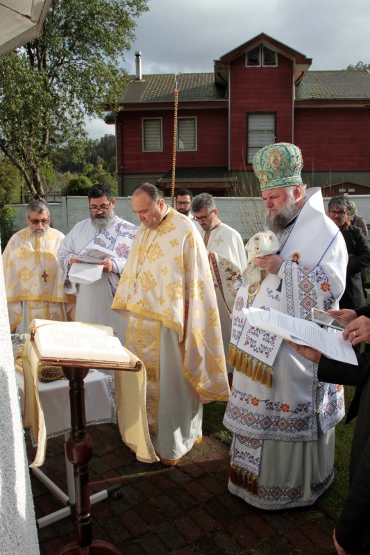 Sfințirea bisericii românești din Concepción, Chile 342409