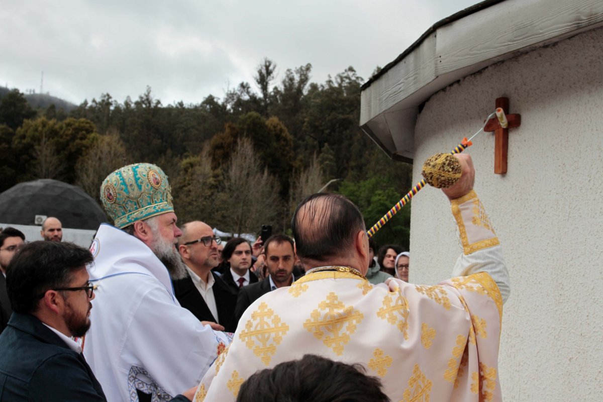 Sfințirea bisericii românești din Concepción, Chile 342410