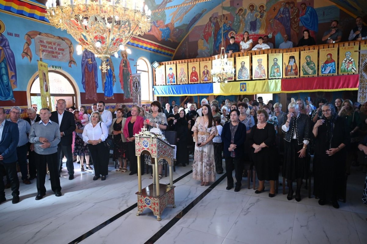 Slujire arhierească în Parohia Gepiu Colonie, Oradea 342395