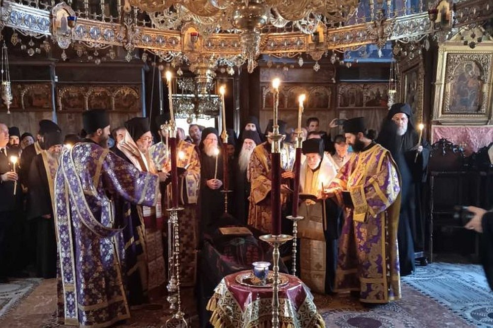 Arhimandritul athonit Vasilios Gondikakis, prieten tainic al monahilor români 342436