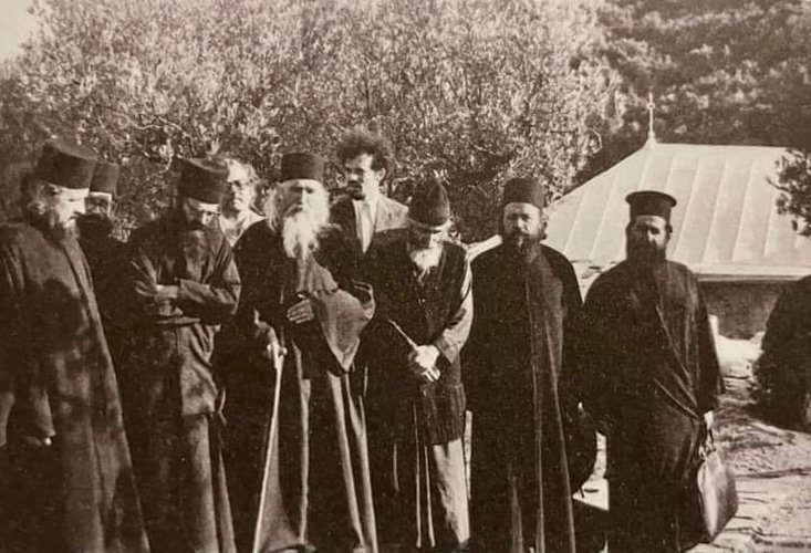 Arhimandritul athonit Vasilios Gondikakis, prieten tainic al monahilor români 342473