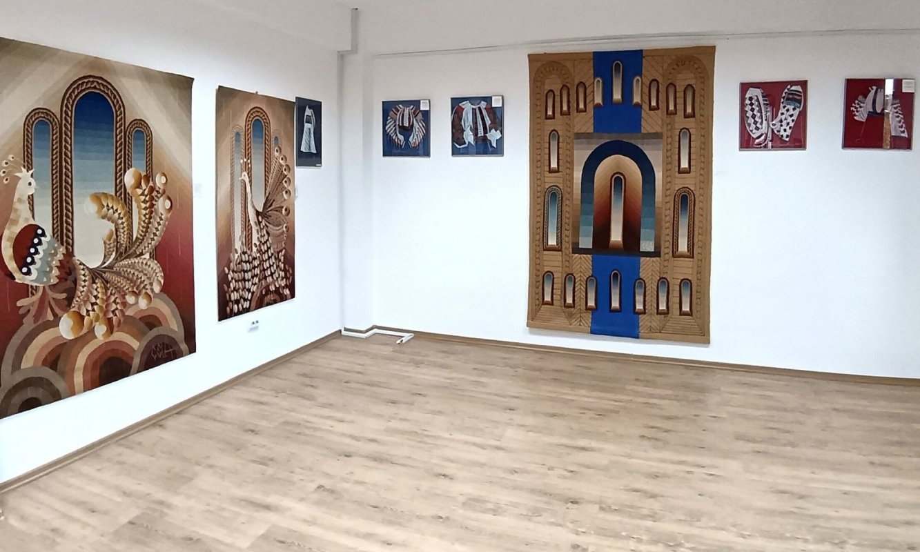 Comorile ţesute de la Centrul Cultural „Cela Neamţu” 342441