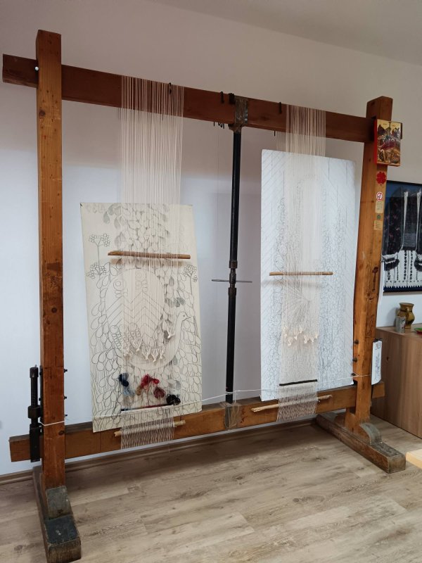 Comorile ţesute de la Centrul Cultural „Cela Neamţu” 342444