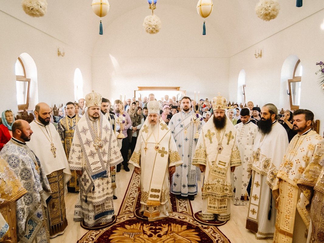 Comuniune la hramul Mănăstirii Găvănoasa 342483