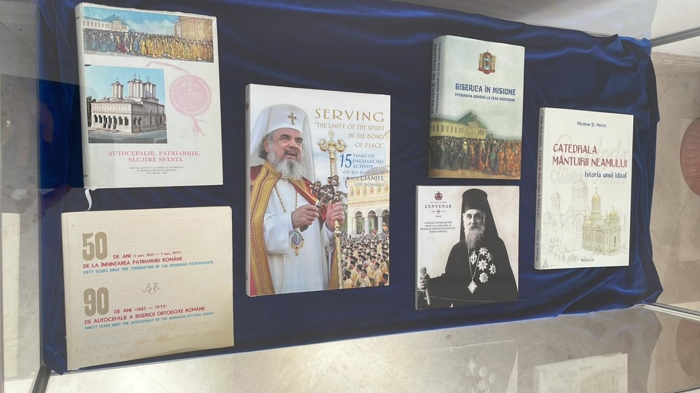 Expoziție dedicată Centenarului Patriarhiei Române la Muzeul Cotroceni 342489
