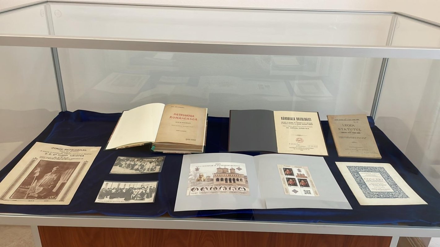 Expoziție dedicată Centenarului Patriarhiei Române la Muzeul Cotroceni 342490