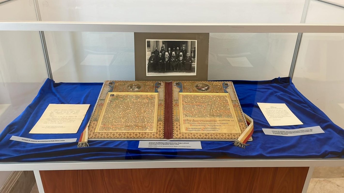 Expoziție dedicată Centenarului Patriarhiei Române la Muzeul Cotroceni 342491