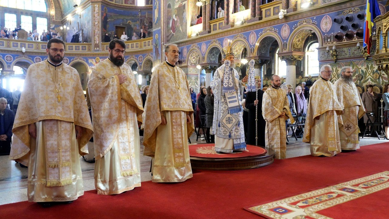 Binecuvântare arhierească pentru credincioşii din Sibiu 342730