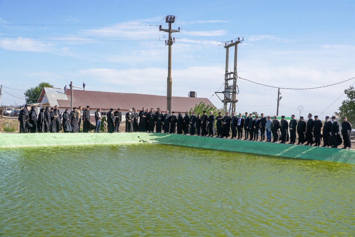 Binecuvântare la mănăstirea gălățeană „Sfântul Mucenic Trifon” 342771